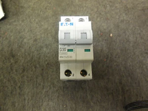 WMZS2D30 CUTLER HAMMER CIRCUIT BREAKER - Picture 1 of 3