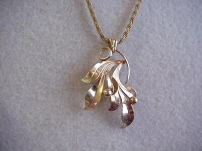 FORSTNER 12K GF ELEGANTE Hoja/Bola COLGANTE Cuerda/CADENA RETORCIDA-Rosa-VINTAGE-12,28 GR Foto 1 de 4