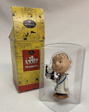 Hallmark 2000 Peanuts Gallery Linus M. D. Figurine Numbered Mint