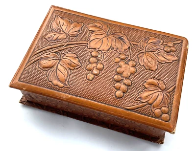 ANCIENNE BOÎTE CARTONNÉE DÉCOR PAMPRE & VIGNE BOÎTE À BIJOUX ART NOUVEAU OLD BOX - Photo 1/4