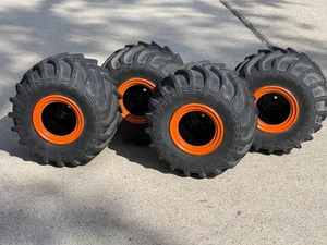 4 speziell lackierte Losi LMT RC Monstertruck Räder & Reifen V1 1/10 1/8 Bagger - Bild 1 von 13