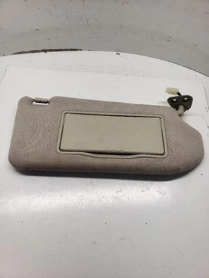 Parasol para pasajeros iluminado sedán de 4 puertas para Infiniti G37 09-13 1077846 Foto 1 de 4