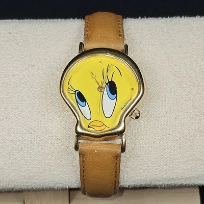 1997 Warner Bros. TWEETY BIRD WATCH Armitron 2200/308 Leather Band NEW BATTERY - image 1 of 4