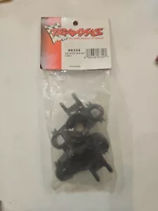 Traxxas 5334R Axle Carrriers Left & Right/Bearing Adapters (2) Revo Maxx Slayer - Picture 1 of 1