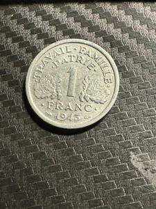 1943 France 1 Franc – Vichy Government Era – KM# 902 - Picture 1 of 2