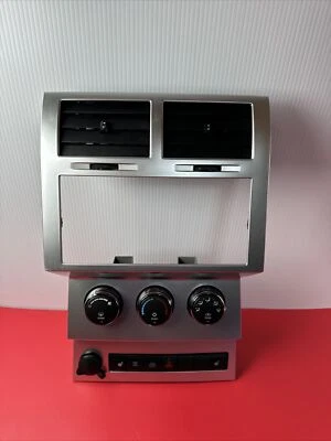 Dodge Nitro 2007 2008 2009 2010 2011 2012 tablero radio embellecedor bisel plateado OEM Foto 1 de 4