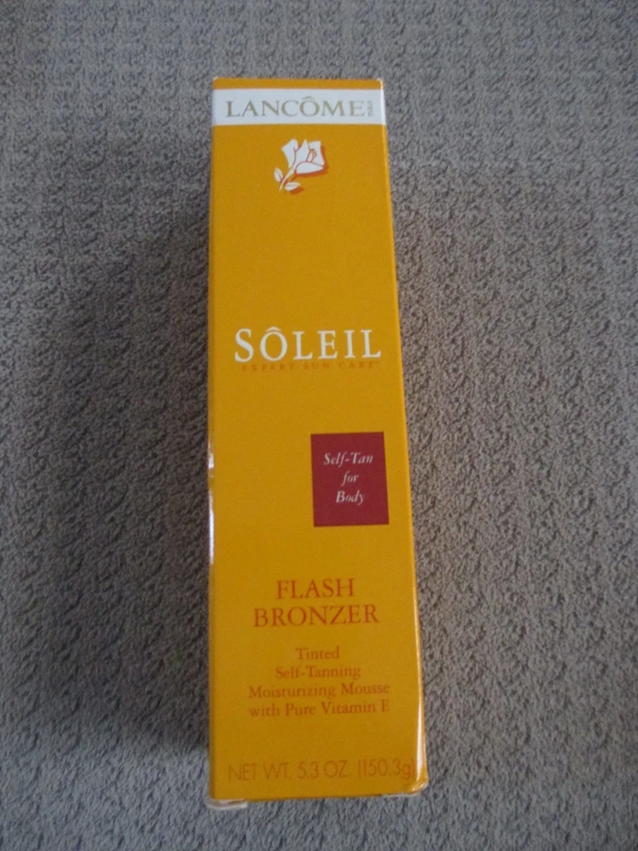 Mousse hidratante autobronceadora tintada bronceadora Lancome Soleil Flash, 5,3 oz. Foto 1 de 1