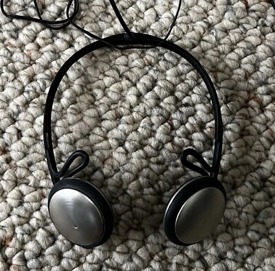 Nike Plata Negro Auriculares Deportivos Unisex Pluma Luz PROBADO FUNCIONA Foto 1 de 4