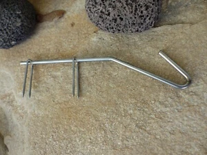 1 BIS 10 RÄUCHERHAKEN FISCHE RÄUCHERN MIT 2 DOPPELHAKEN RÄUCHER HAKEN NEU  - Bild 1 von 1