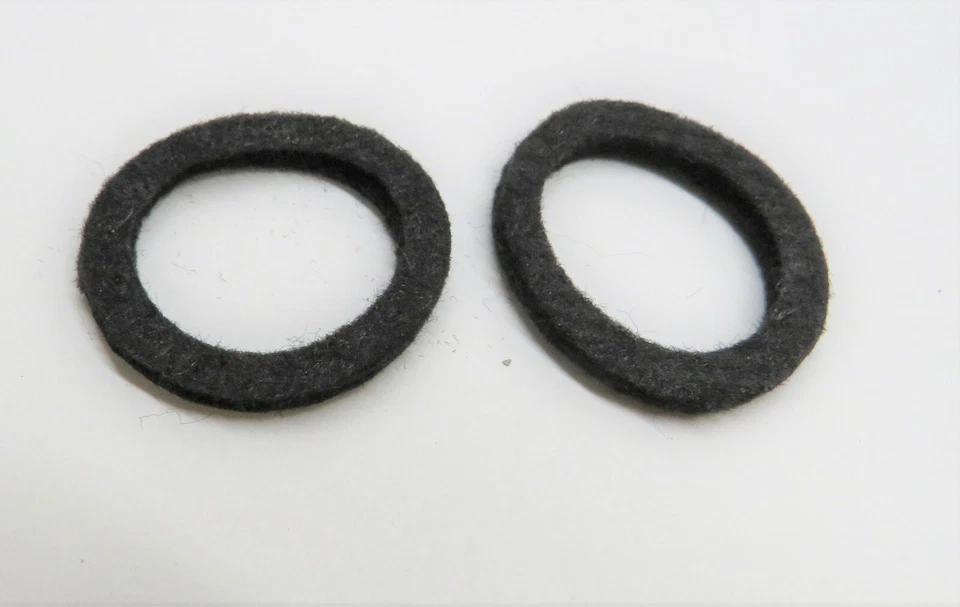 Pair Maytag Gas Engine Motor Model 72 Twin Crank Shaft Felt Washer Seal