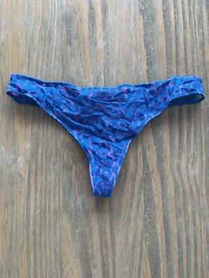 NWT 2015 Victoria's Secret Lilac Blue Cheetah Leopard Overlay Mesh Thong Panty M - Image 1 of 4