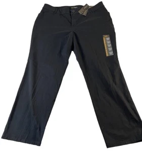Lee Jeans Womens Size 18W Petite Regular Fit Mid-Rise Straight Black Stretch NWT - Picture 1 of 12