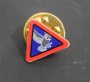 Cub Boy Scouts BSA Wildlife Conservation Owl Bird Triangle Hat Lapel Retired Pin - Picture 1 of 2