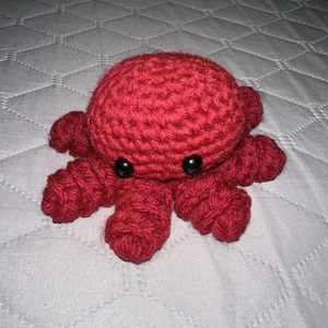 "Pulpo de 2 1/2"" de alto felpa hecha a mano" - Imagen 1 de 3