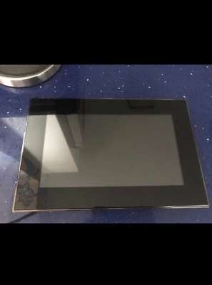 Insignia NS-DPF7 7" Digital Picture Frame - Image 1 of 3