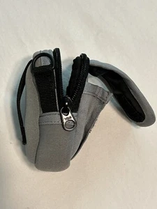 Nikon Soft Padded Compact Camera Case Bag w/Pockets Belt Loop Genuine 4"x3"x1.5" - Picture 1 of 10
