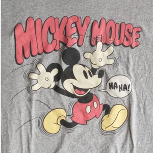 Disney Mickey Mouse Ha Ha! T-shirt. Men's XXL. Gray.  - Picture 1 of 4
