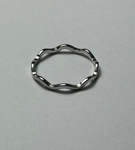 Ring - Picture 1 of 2