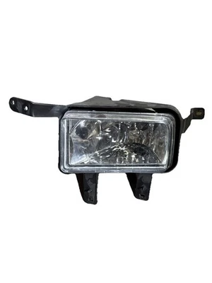 Conjunto de luz antiniebla izquierda Chevy Tahoe 2017 con soporte Foto 1 de 2