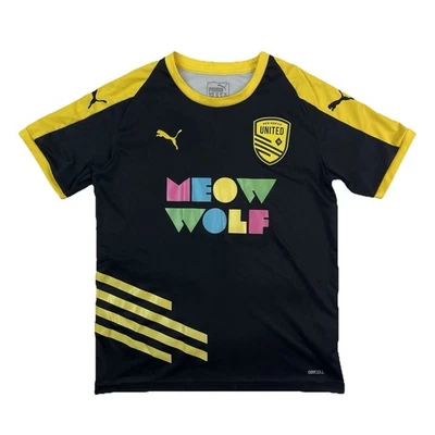 Camiseta de fútbol Puma Nuevo México United negra amarilla maullido lobo local juvenil L Foto 1 de 4
