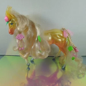 Fashion Star Fillies Horse Lani Vintage 1988 Kenner with Some Accessories - Picture 1 of 9