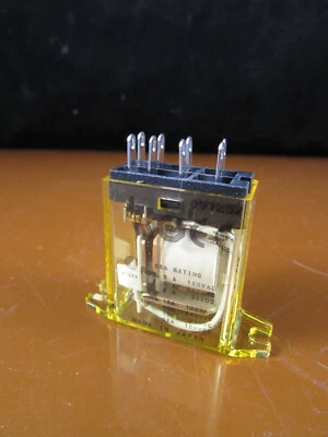 IDEC General Purpose Relays, RY Series - RY2S-UT-AC24 - Image 1 of 2