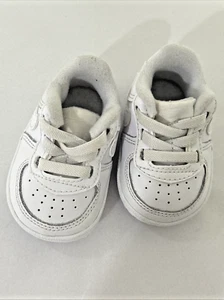 Nike Baby Air Force 1 White Low Top Crib Booties Sneaker Shoes Size 1C Infant - Picture 1 of 6