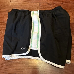 Nike Women's Size Medium Black Lined Running Shorts Green Trim - Picture 1 of 7