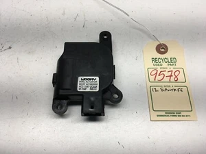 2012 Hyundai Santa Fe A/C Heater Blend Door Flap Actuator OEM D267-DC4AA #9578 - Picture 1 of 9