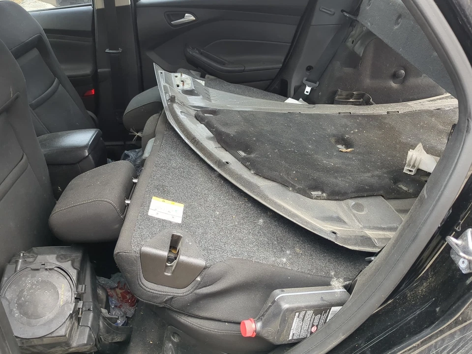 Оригинальное заднее сиденье 2016 Ford Focus JACF7 - Изображение 1 из 1