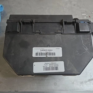 OEM 04692316AH 11 DURANGO GRAND CHEROKEE TIPM TOTALLY INTEGRATED 3.6L FUSE BOX - Picture 1 of 3