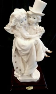 Figura Giuseppe Armani ITALIA RECIÉN CASADA Novio llevando Novia 1986 - Imagen 1 de 12