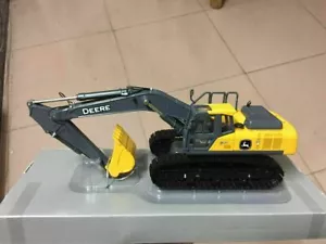 John Deere E360 LC Excavator Metal Tracks 1:50 Scale DieCast Model New in Box - Picture 1 of 6