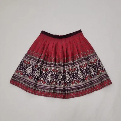 Falda para mujer Love 21 estampado de bordes línea A color rojo talla XS Foto 1 de 4