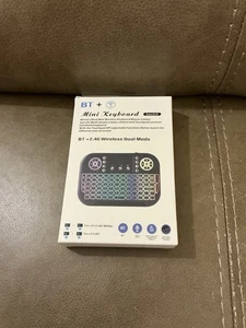 BT + 2.4G WIRELESS DUAL MODS MINI KEYBOARD (NEW) - Picture 1 of 6