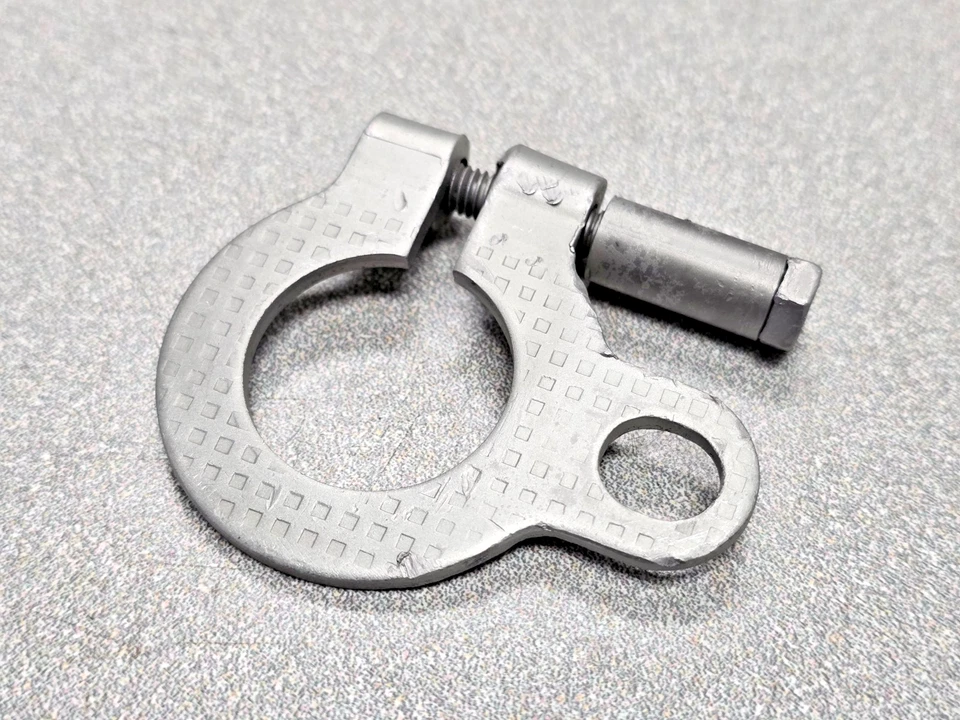 BONITO USADO ORIGINAL BOSCH PORSCHE 911 914-6 DISTRIBUIDOR DE ENCENDIDO ABRAZADERA DE SUJECIÓN Foto 1 de 4