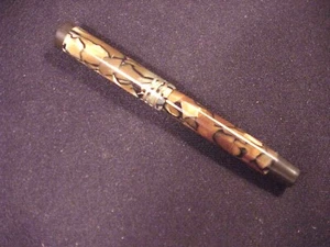 * PARKER DAMA DUOFOLD EN NEGRO/PERLA, GF, BF, FALTA ANILLO FLOTANTE EN LA PARTE SUPERIOR, '29 - Imagen 1 de 9