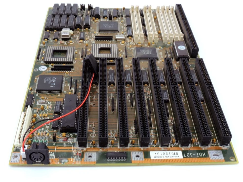 Shuttle HOT-307 Retro PGA132 At Simm Motherboard Opti Chip 64KB Cache - Image 1 of 1