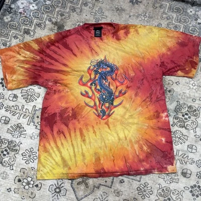 Camisa De Colección Y2K Dragón Para Hombres L Sin Límites Llamas de Fuego Tie Dye Skate Surf Foto 1 de 4