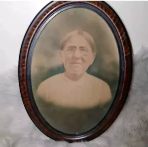 Antique Vintage Photo Photograph Older Lady Woman Native Large Oval Wood Frame - Picture 1 of 8