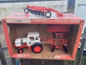 Juego de granja a escala 1/16 Ertl 274 J I con granero de lujo tractor tractor tractor - Imagen 1 de 21