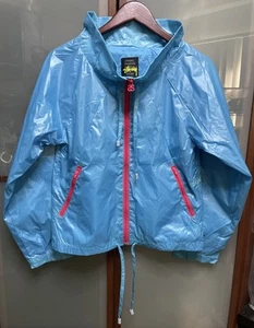 STUSSY GIRLS Y2K Women’s Blue Nylon Windbreaker Jacket Full Zip Up Size S NWT - Picture 1 of 12