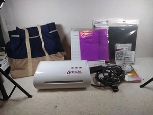 Crafters Companion Gemini Stanz- und Prägemaschine mit Zubehör - Bild 1 von 1