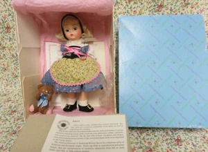 NMIB 8" 1994 MADAME ALEXANDER GOLDILOCKS & LITTLE BEAR #140500 - Picture 1 of 6
