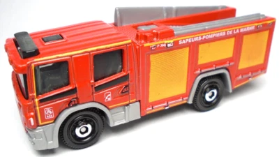 2017 MATCHBOX SCANIA P 360 FIRE ENGINE RED 1:64 DIECAST 3" FIRE TRUCK W/ ORANGE - Image 1 of 4