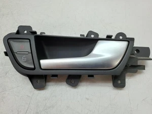 AUDI A4 MK4 B8 08-15 TÜRGRIFF FAHRERSEITE VORNE RECHTS 8K0837020B - Bild 1 von 3