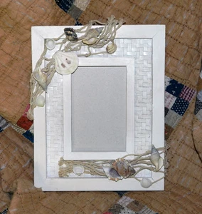 NICE PRIMITIVE DISTRESSED WOOD NAUTICAL PICTURE PHOTO FRAME! CUTE! - Picture 1 of 3
