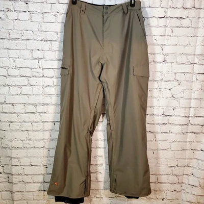Pantalones de nieve Quiksilver beige utilitarios calce relajado para hombre talla L Quiktech 8000 mm Foto 1 de 4