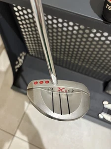 Scotty Cameron Putter Red X 2 - 32 inch + Headcover Centre Shafted - Picture 1 of 8