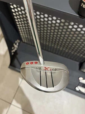 Scotty Cameron Putter Red X 2 - 32 inch + Headcover Centre Shafted - Image 1 of 4